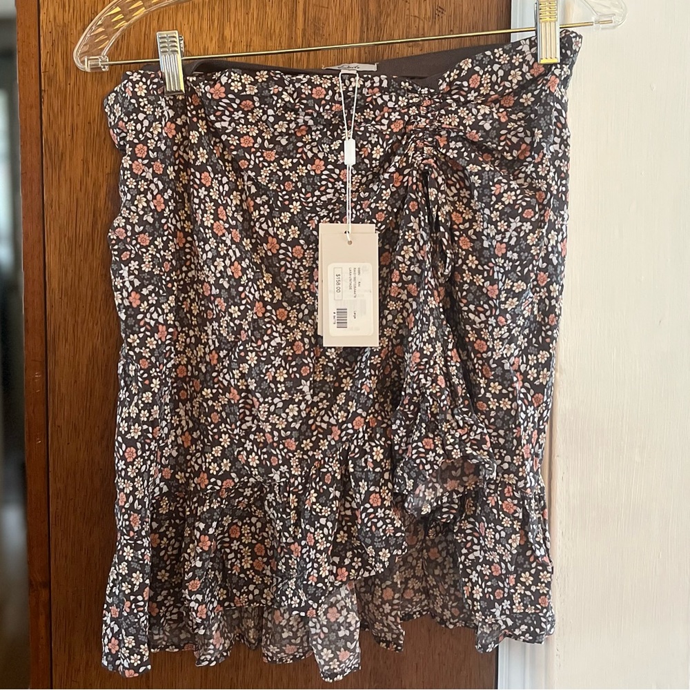 NWT Rails “Lara” Floral Side Ruched Mini Skirt